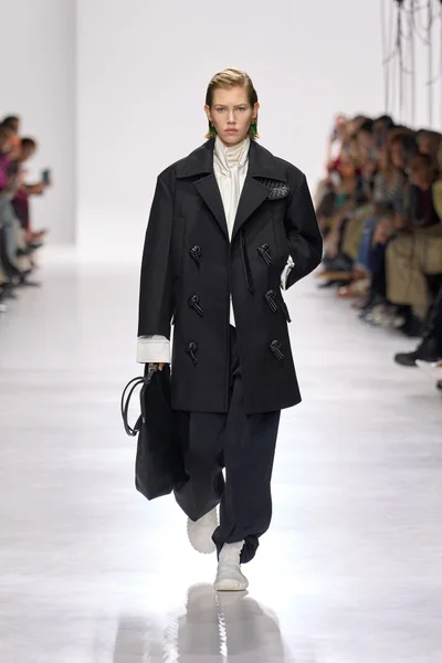Look 1